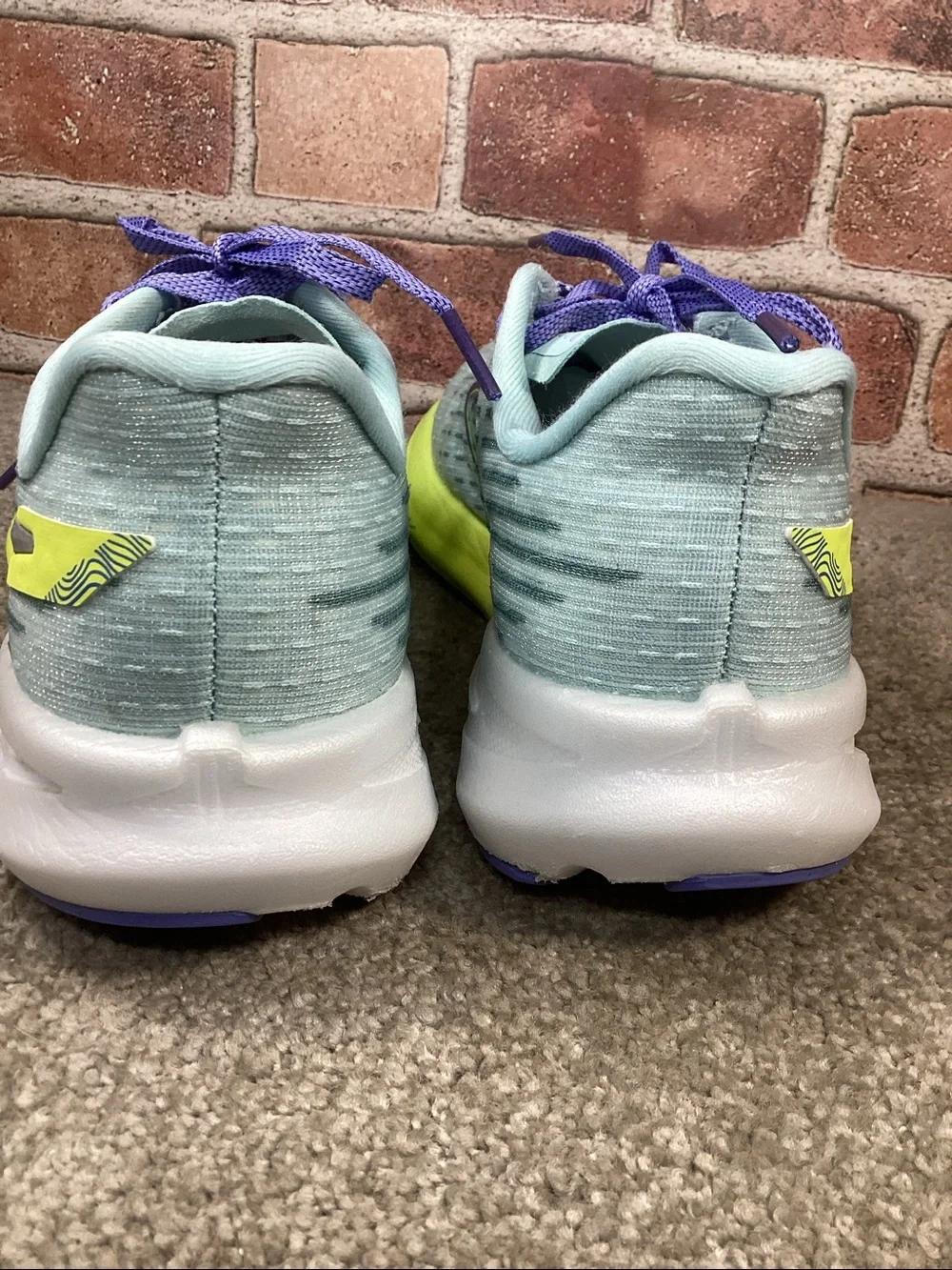 N/A brooks hyperion